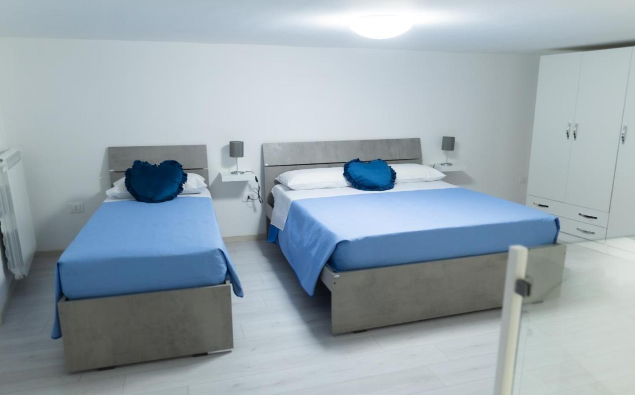 Dimora F&F Apartment Naples Exterior photo